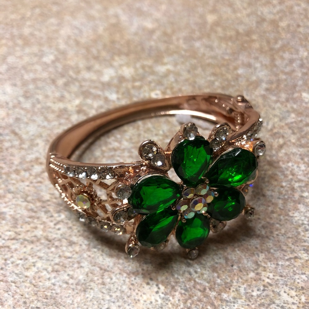 Beautiful Bracelet - Picture 2 of 2